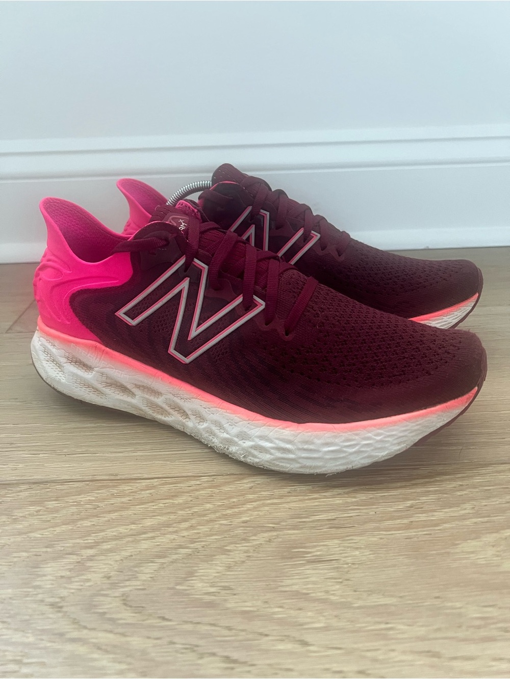 New Balance Fresh Foam 1080v11 Womens Size 11.5 Pink White Running Shoe Sneakers